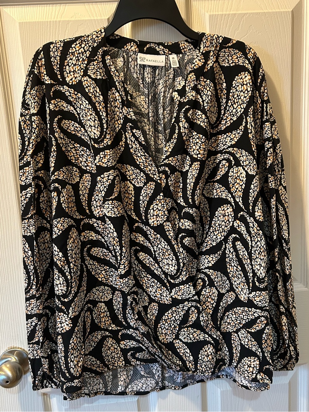 Rafaella 2X Black Cream & Tan Abstract Print Blouse Surplice Long Sleeve NWT